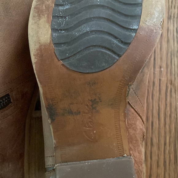 Clarks Booties - Picture 5 of 10